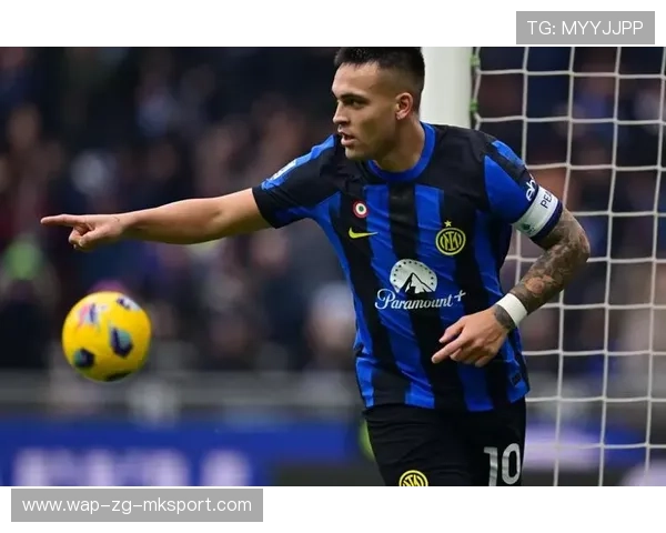 国米劳塔罗左脚停球后劲射为球队带来荣耀