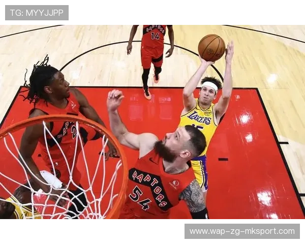 湖人防守反击形成压迫式得分 湖人防守反击形成压迫式得分