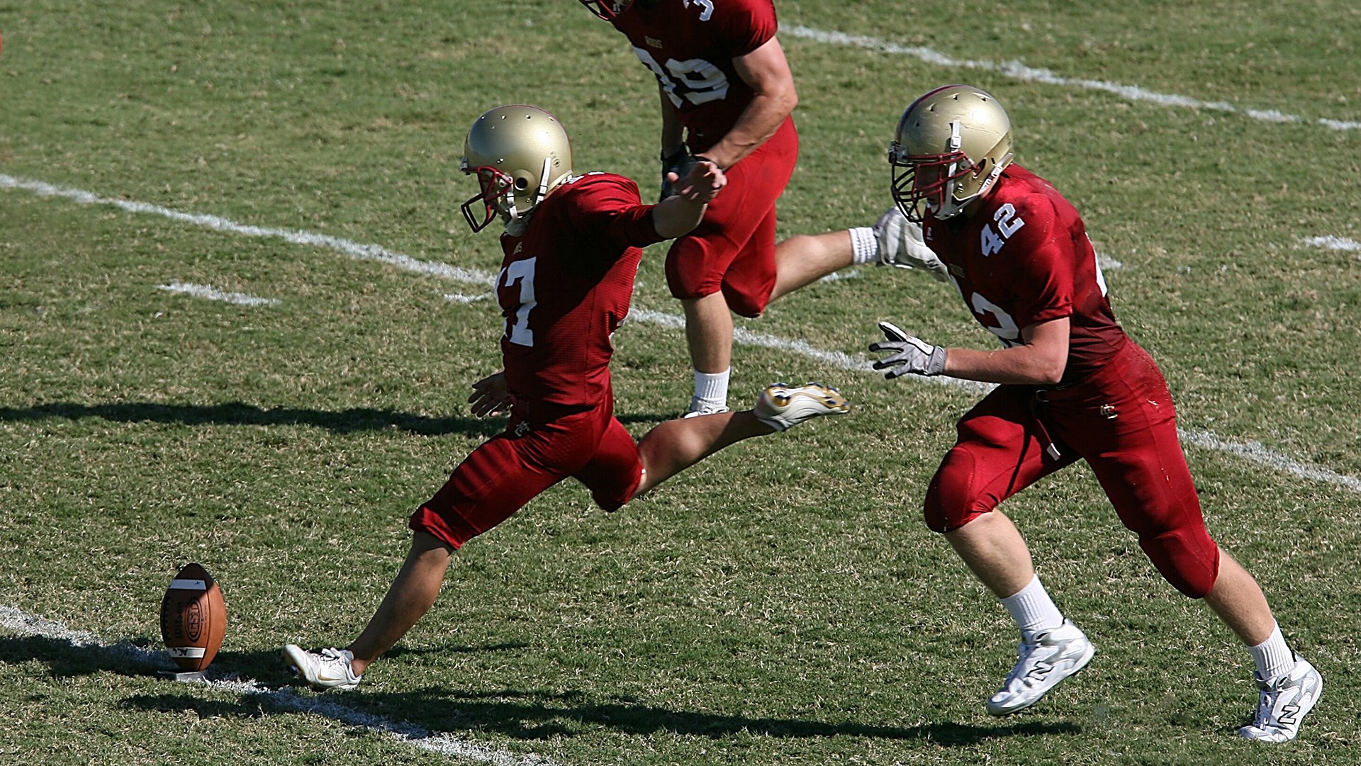 德甲快节奏引领：每次攻防都让人生畏，德甲最快提前几轮夺冠